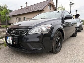 Kia pro ceed 1,4 benzin 2011