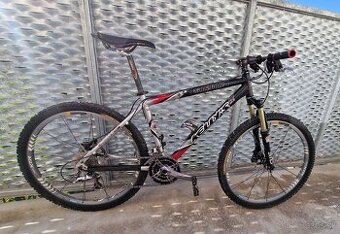 Kellys Sabotage horský bicykel race edition