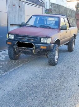 Prodám Toyota Hilux 2.4 D
