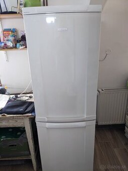 Electrolux ERB 34233W Chladnička s mrazničkou A trieda