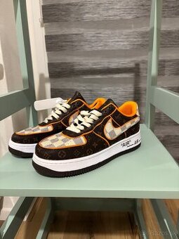 Tenisky v štýle Louis Vuitton x Nike Air – top stav