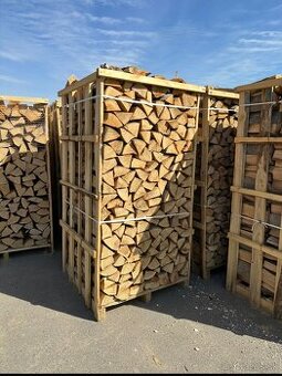 Predám kvalitne palivove drevo buk a dub