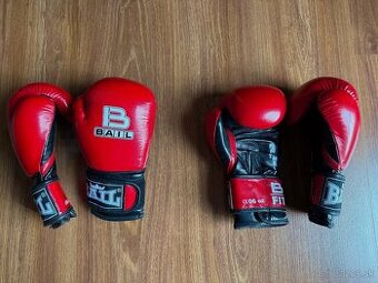 Deatské boxerské rukavice