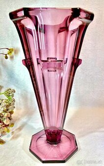 Fialová uranova vaza ART Deco top stav