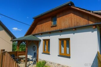 Chalupa - rodinný dom v Jablonke ( Myjava)