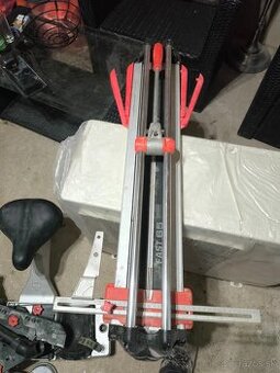 Predám rezačky ,vozík pre obkladača