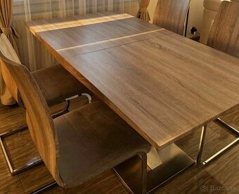 Predám jedálenský set, rozťahovací stôl + stoličky