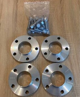 Rozširovacie podložky BMW 5x120 74.1