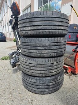 Nokia 225/55R17