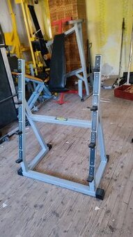 Stojan na tyce technogym