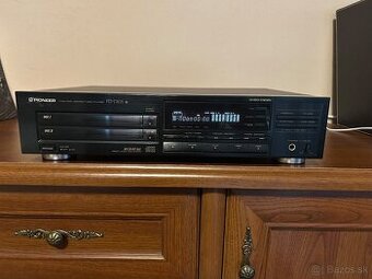 Pioneer PD-T305 Twin-Tray Compact Disc Player 8FS 20-Bit DLC