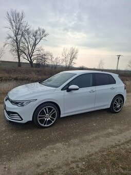 Predam Volkswagen Golf 8 2.0 tdi