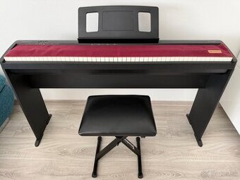 Stage piano Roland FP-10-BK na stojane