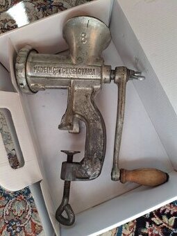 Mlynček na mäso č.8