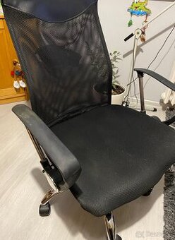 Kancelárska stolička