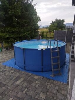 Predám bazén s príslušenstvom