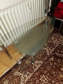 Predam konferečny stolik