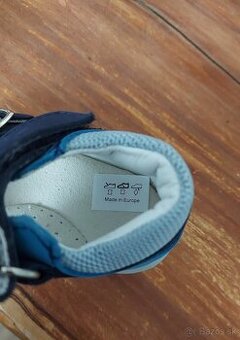 Kožené papučky/sandálky 19