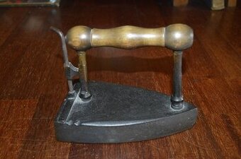 predam - krasna starozitna zehlicka