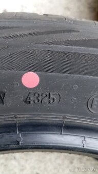 Continental EcoContact 6 215/55 R17 94V
