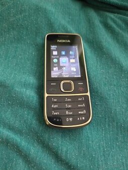 Nokia 2700 classic hnedá plne funkčná pridávam nabíjačku bez
