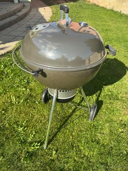 Predam gril Weber Master Touch 57 cm