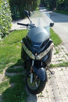 Suzuki Burgman 125