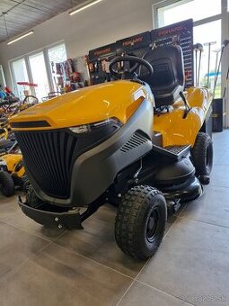 Trávny traktor Stiga Estate 7102HW
