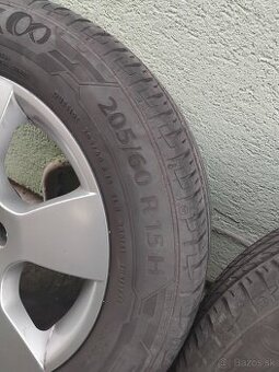 Škoda elektrony