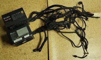 Predám 2 nefunkčné zdroje Seasonic + EVGA - 1