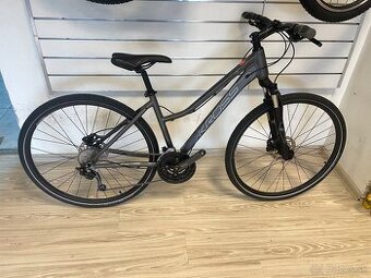 Predám dámsky trekingový bicykel Kross Evado 6.0 M 17 palcov