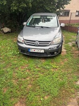 Predam Volkswagen golf 5plus 1.9 tdi
