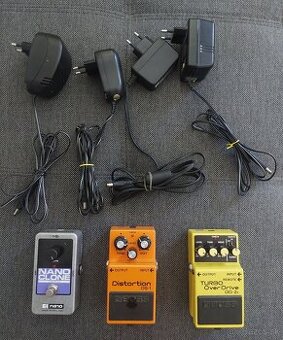 Predám 3 gitarové efekty + 4 adaptéry