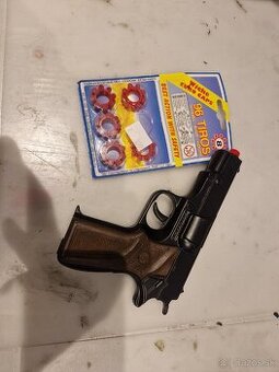 hračkárska pištol na kapsule
na predaj kapslovka