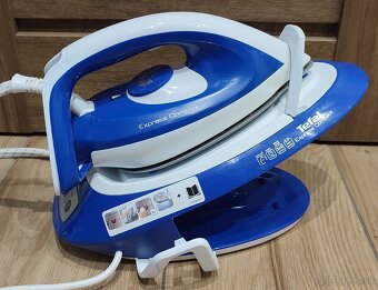 Naparovacia  Žehlička Tefal