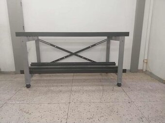 Zelezne stojany regaly