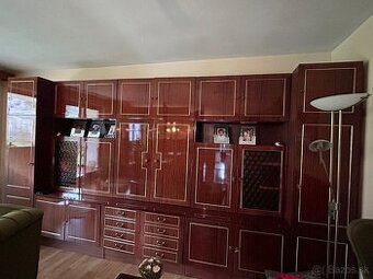 Obývacia stena mahogónová