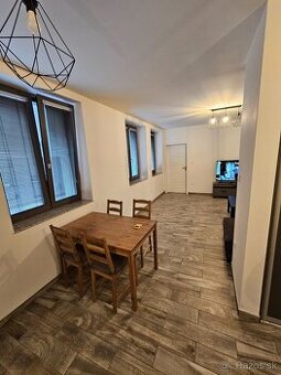 Na prenájom 2 izbový byt v Piešťanoch