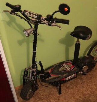 Predám el. kolobežku + sedačka , offroad