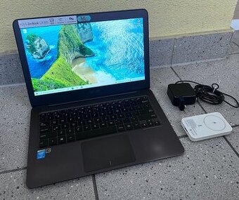 Asus ZenBook / Intel m5 / 4GB RAM / 128GB SSD / 13.3" FHD