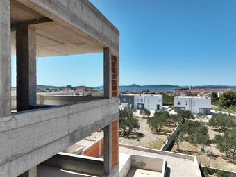 CHORVÁTSKO - Apartmány v tichej časti (S3) - VODICE, ŠIBENIK