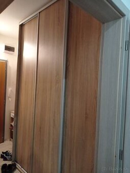 Prenajom 2 izboveho bytu - 1