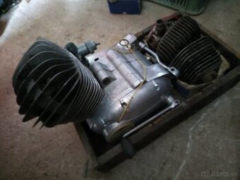 Motor Jawa 90
