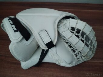 Brankárska výstroj.