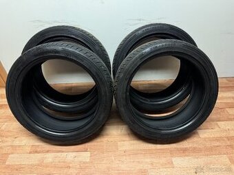 ⬇️215/45 R18 zimné ⬇️