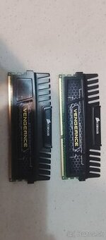 Predám.ram.2x4gb(8gb) corsair vengeance