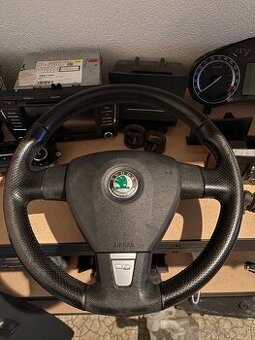 Volant z Octavie 2 RS pred FL