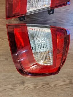 Škoda Rapid zadné svetlá
