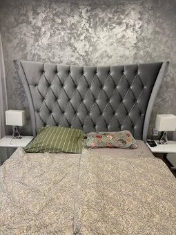 Čalúnená manželská postel