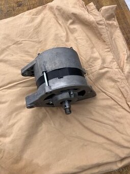 alternátor na Zetor Major